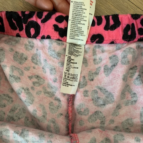 100% Cotton Flannel Pajamas Set, Size S - Picture 5 of 16